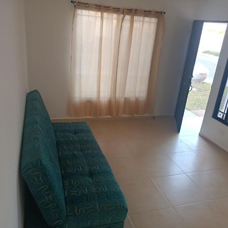 Hermosa Casa A 15 Minutos Del Aeropueto De Cancun En Exclusivo Fraccionamiento Residencial Luaran gambar